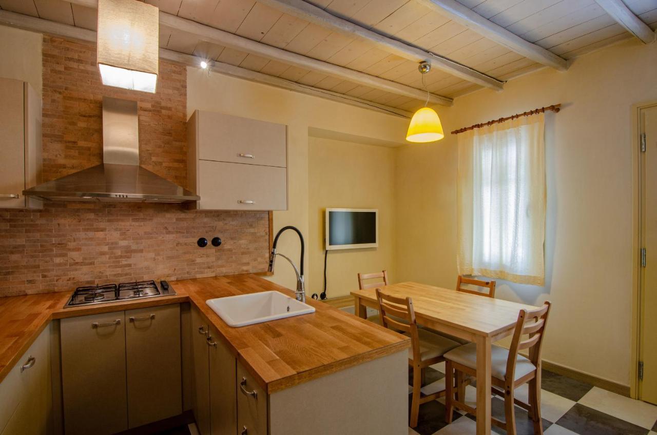 Myyellowhome Ermupoli Zewnętrze zdjęcie