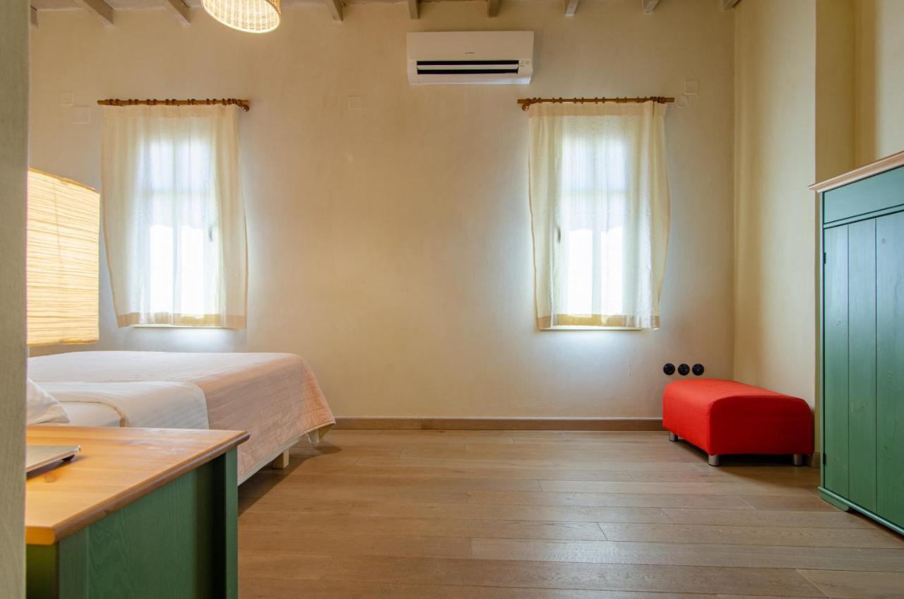 Myyellowhome Ermupoli Zewnętrze zdjęcie